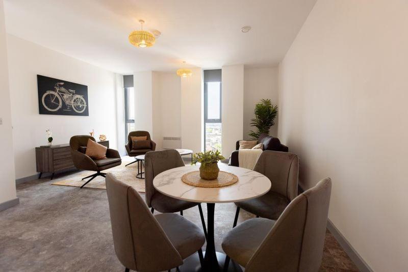 High Point Apartment Брадфорт Екстериор снимка